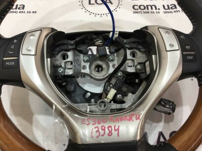 Кнопки управления (на руле) Lexus ES300h ES350 13-15 дорест 8425033351